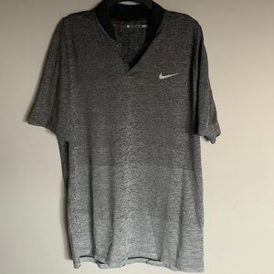 Nike golf mens black gray medium shirt dry fit